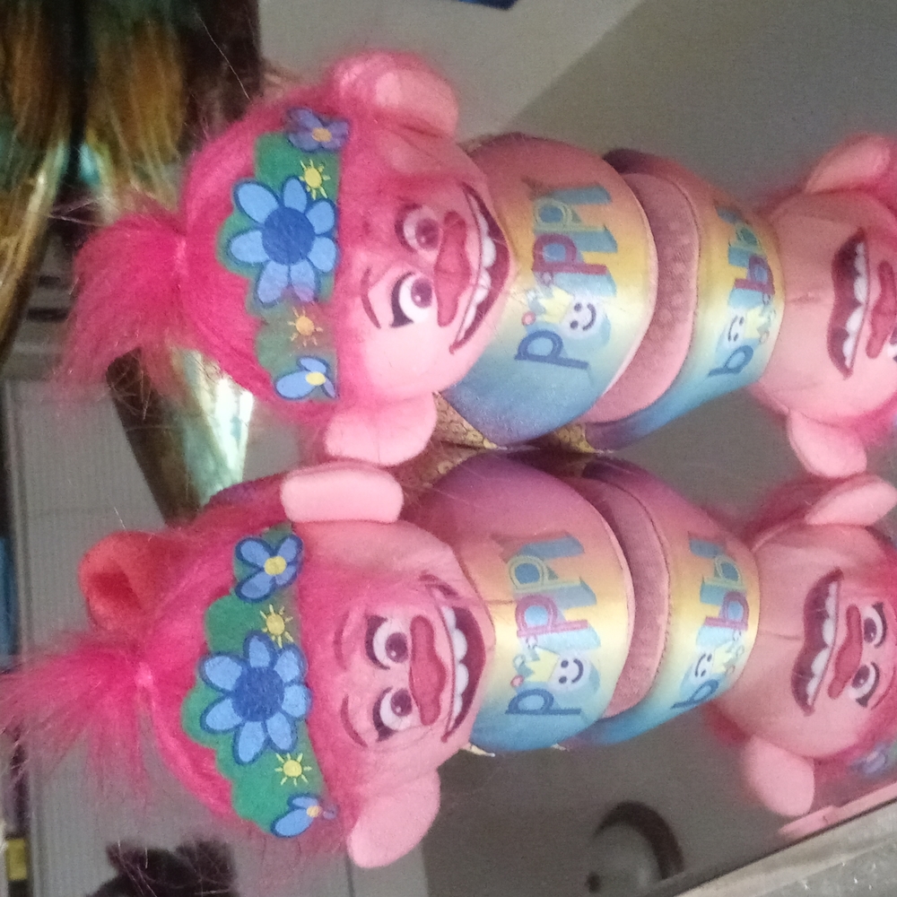 Troll slippers